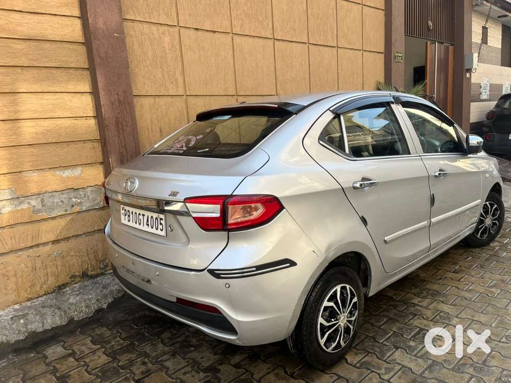 Tata Tigor Xe Petrol 2018