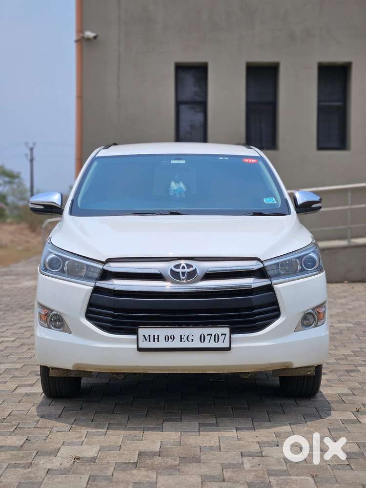 Toyota Innova Crysta 2.4 V 8 Str, 2017, Diesel