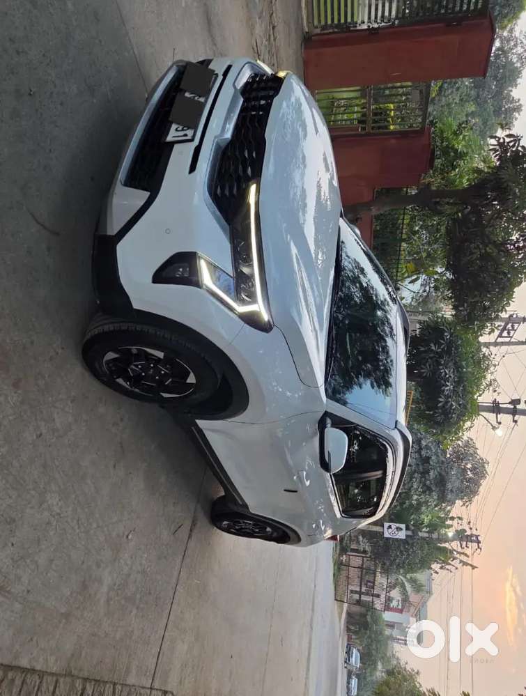 Brand New Kia Sonet (automatic Diesel With Sunroof) Up16