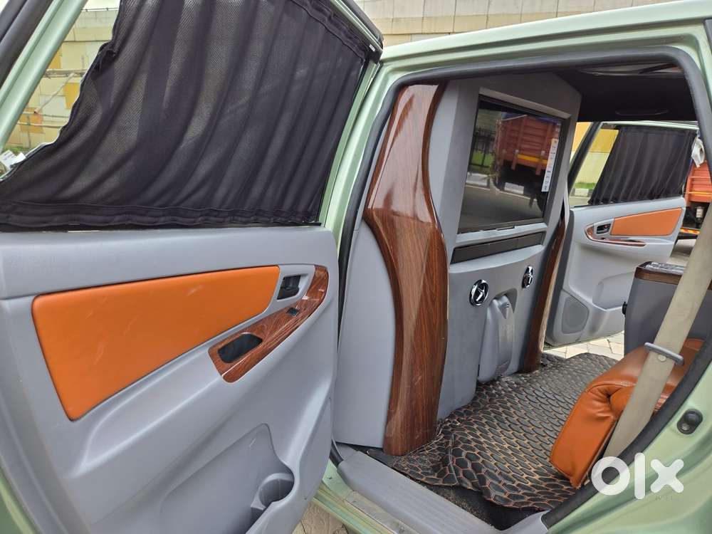 Toyota Innova 2.5 Gx 7 Str Bs-iii, 2012, Diesel