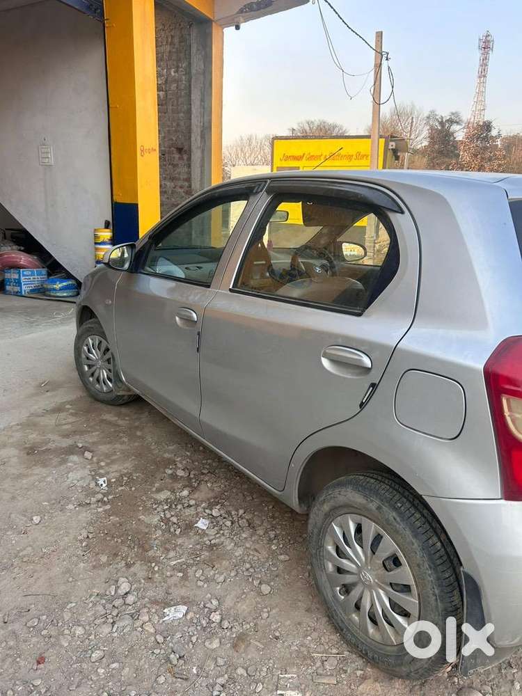 Toyota Etios Liva 2015 Petrol 80000 Km Driven