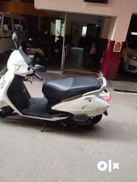 Second hand jupiter online scooty price