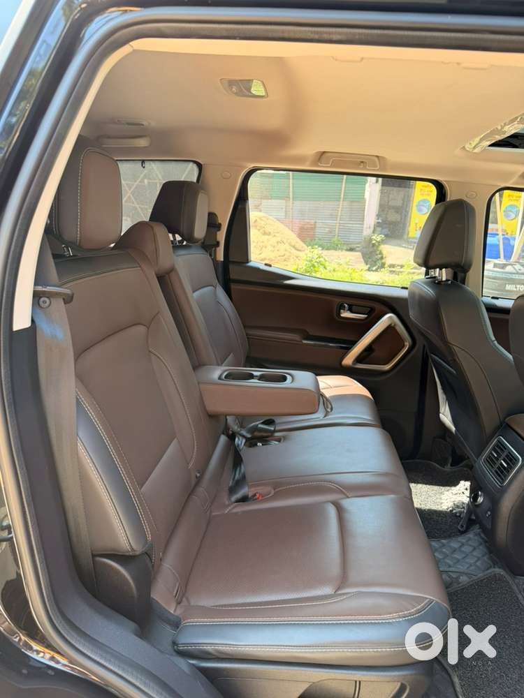 Selling My Mahindra Scorpion Z8 Diesel