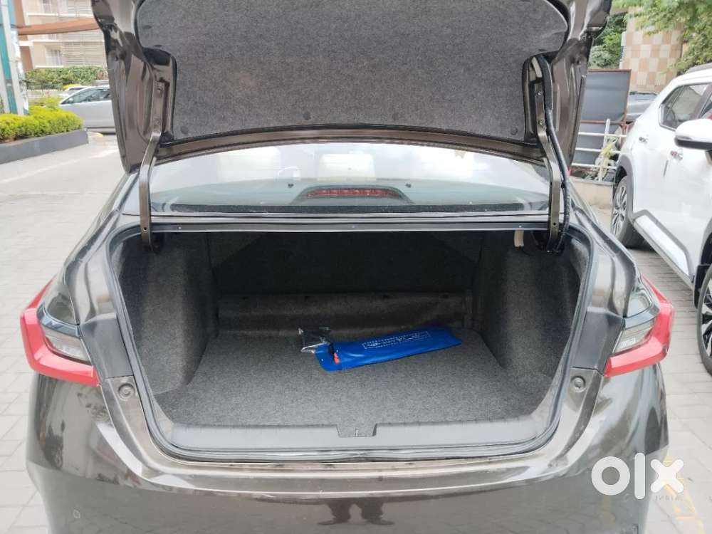 Honda City Zx Petrol Cvt, 2025, Petrol