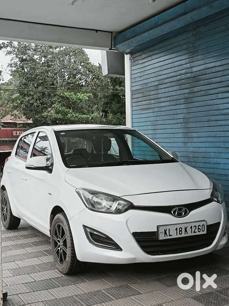 Hyundai I20 2012 Petrol 100000 Km Driven