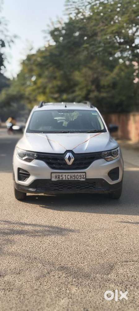Renault Triber Rxl, 2022, Petrol