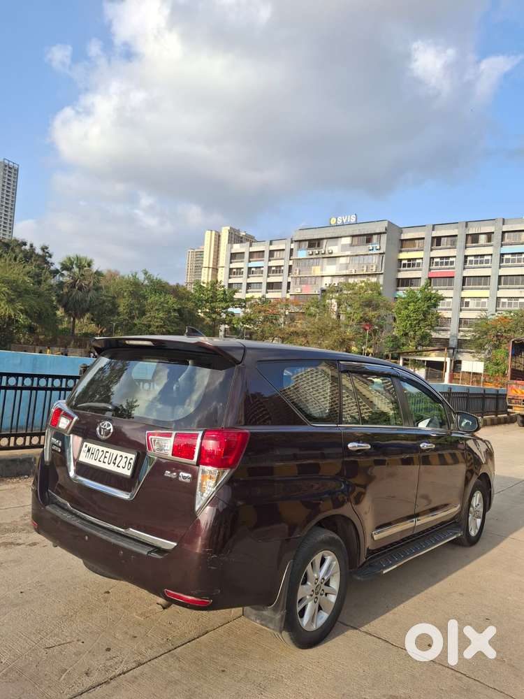 Toyota Innova Crysta 2.4 V 8 Str, 2018, Diesel
