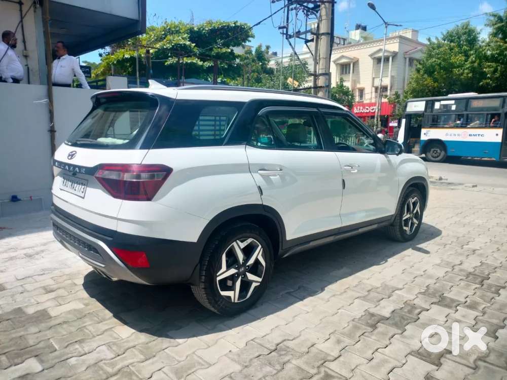 Hyundai Alcazar, 2023, Petrol