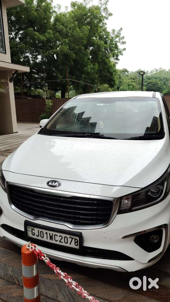 Kia Grand Carnival Well Maintened With Full Insurance