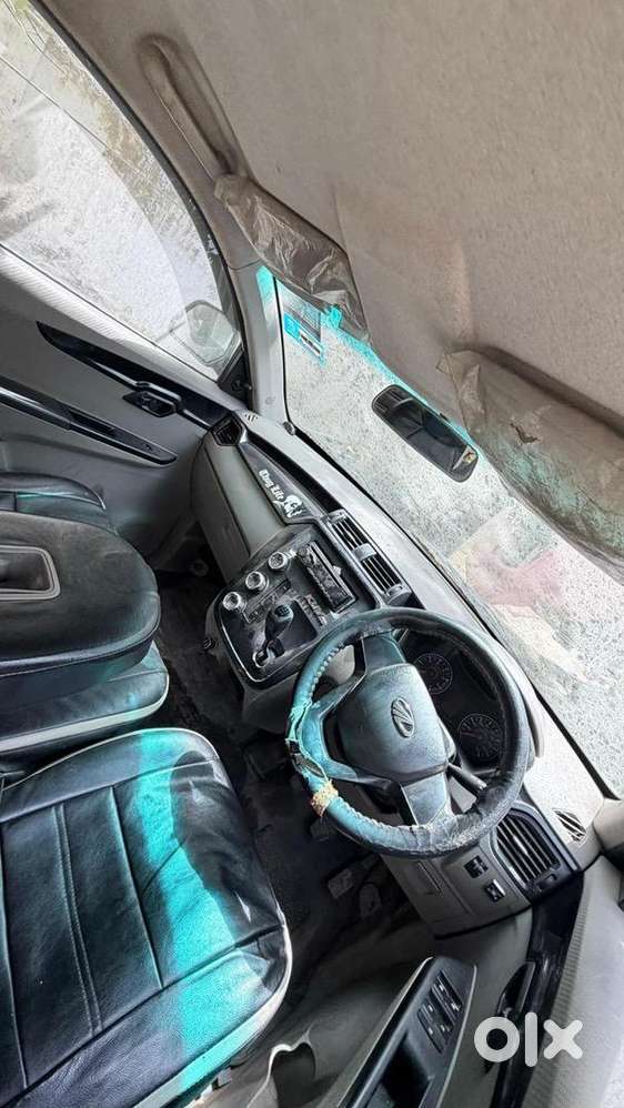 Mahindra Car 2016