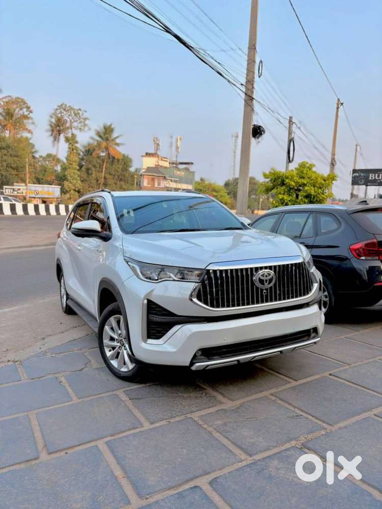 Toyota Innova Hycross 2.0 Vx Hybrid 7 Str, 2024, Petrol