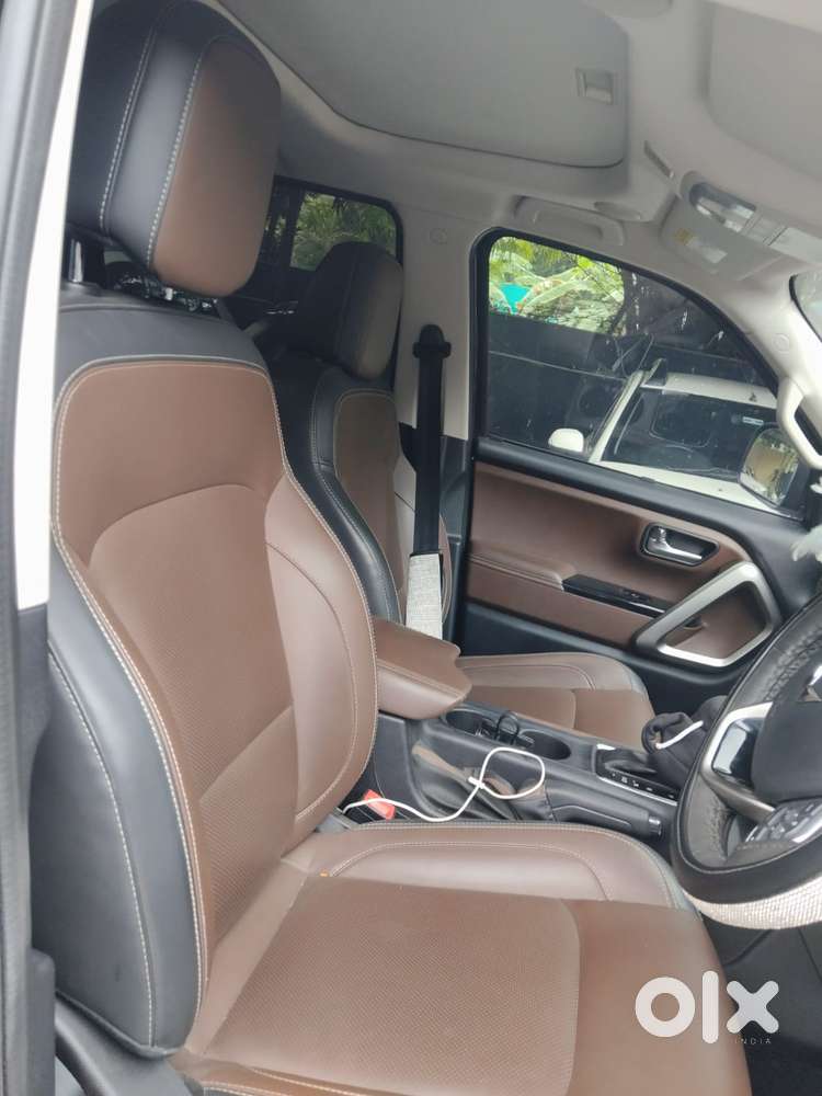 Mahindra Scorpio-n 2.0 Z8 L Petrol At 7 Str, 2022, Petrol