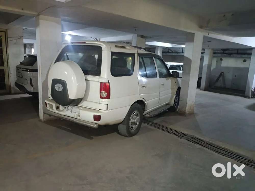 Tata Safari Ex Dicor 2009