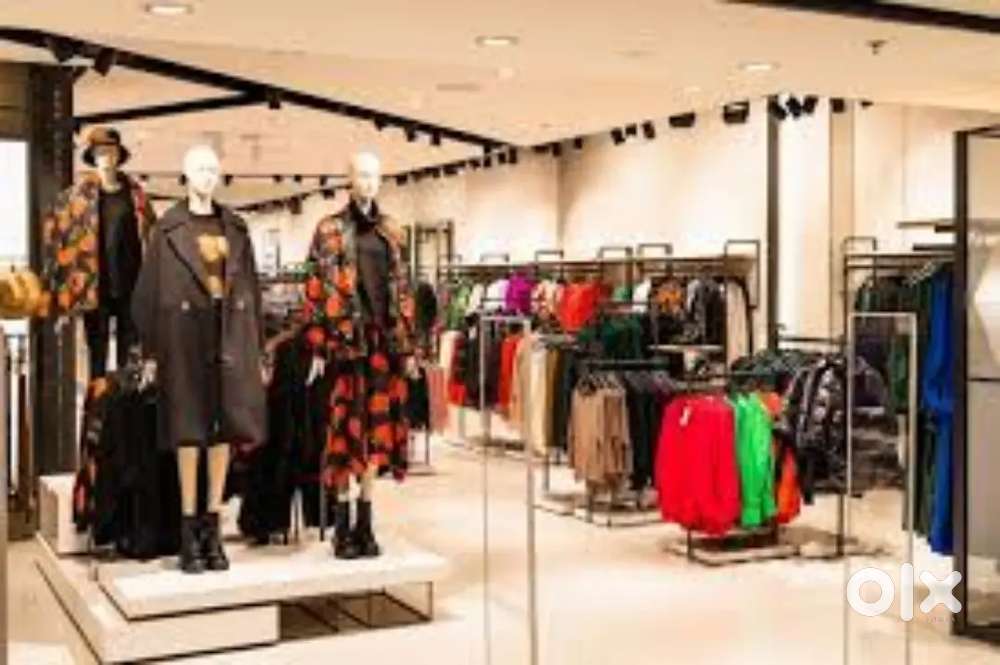 Wanted Male /female part time staffs at branded Apparel showroom