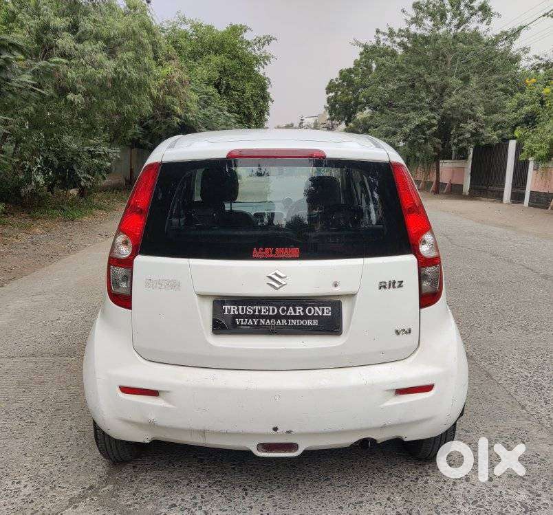Maruti Suzuki Ritz Vxi, 2011, Petrol