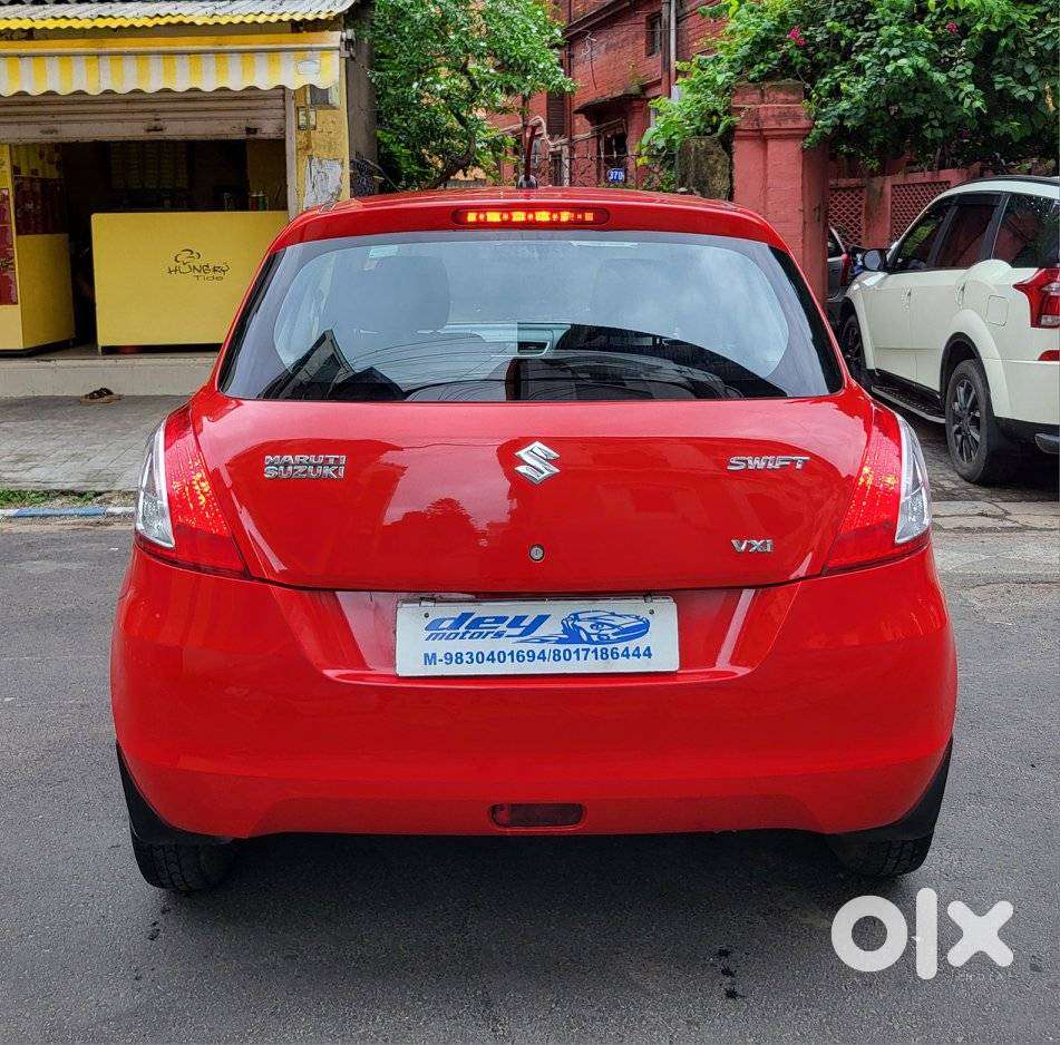 Maruti Suzuki Swift Vxi + Manual, 2017, Petrol