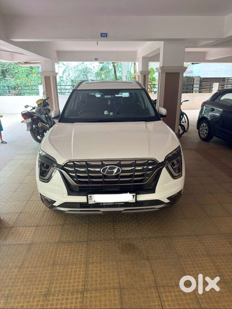 Alcazar 2023 1.5 Turbo Petrol - Like New