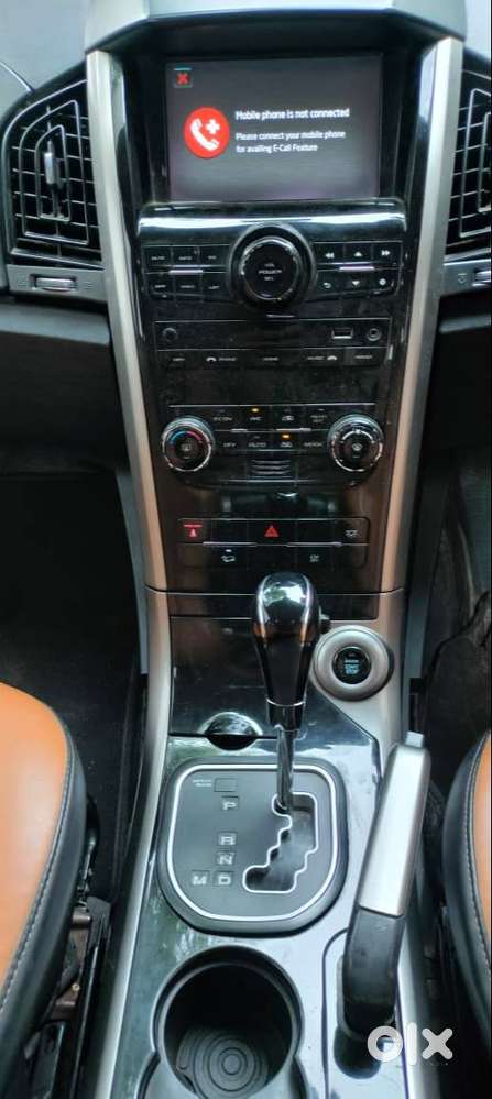 Mahindra Xuv500 W7 At | 2018 | 49,500 Km | 2nd Owner | Non-accidental