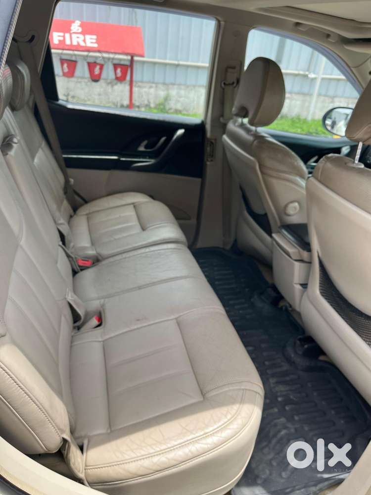 Mahindra Xuv500 2.2 W10, 2016, Diesel