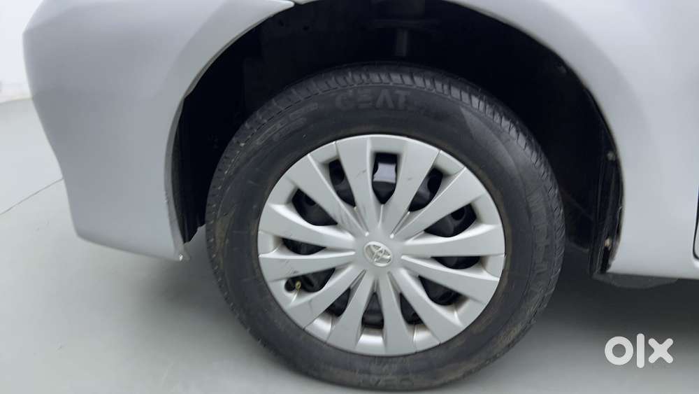 Toyota Etios Liva 2011-2012 G, 2013, Petrol