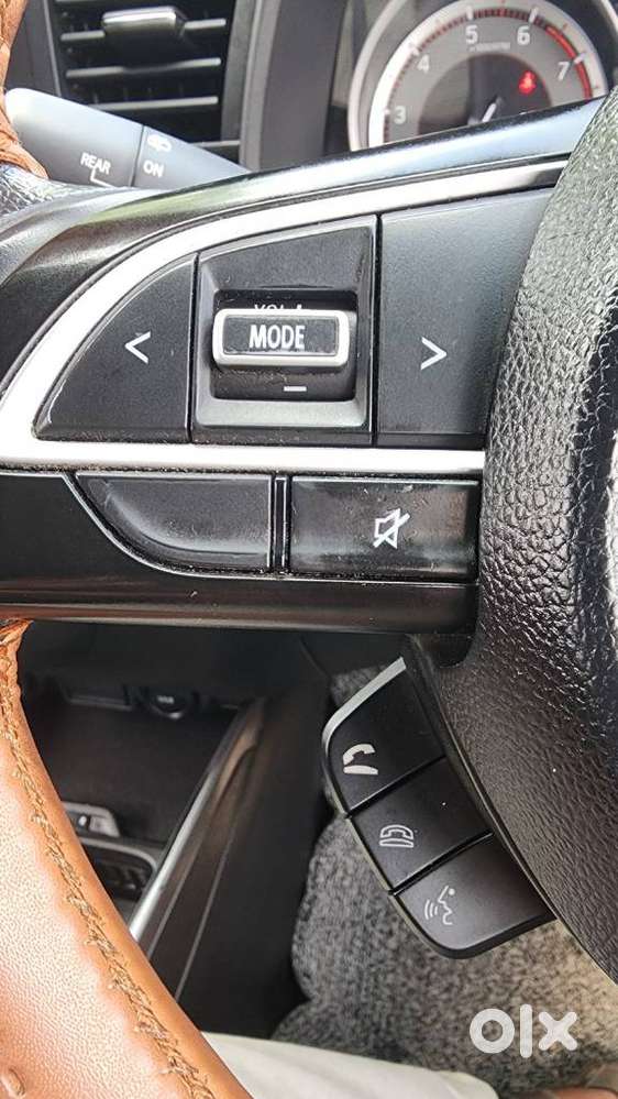 Maruti Suzuki Xl6 1.5 Zeta Mt, 2025, Cng & Hybrids