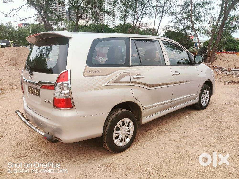 Toyota Innova 2.5 G (diesel) 7 Seater Bs Iv, 2014, Diesel