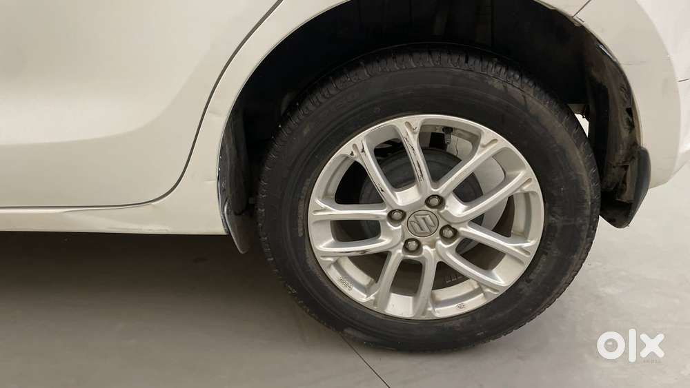 Maruti Suzuki Swift Amt Zxi, 2022, Petrol