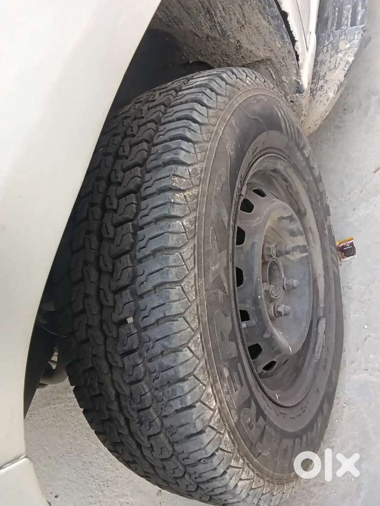 Mahindra Tuv 300 2017