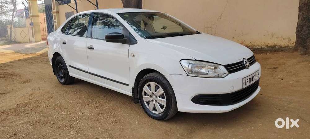 Volkswagen Vento 2010-2013 Petrol Trendline, 2011, Petrol