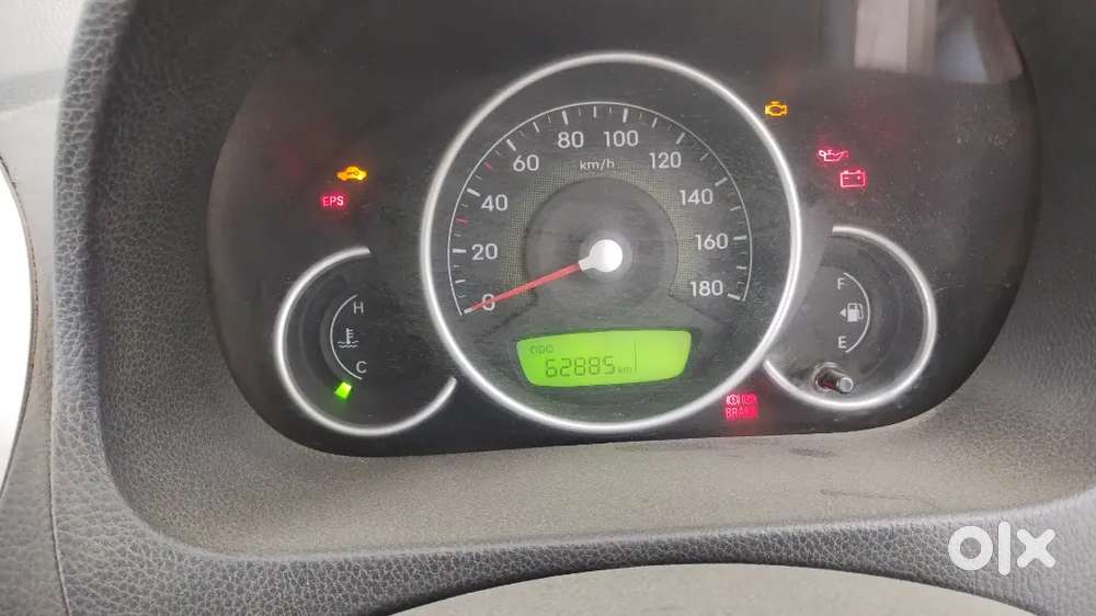 Hyundai Eon Magna O 14years 8month Old