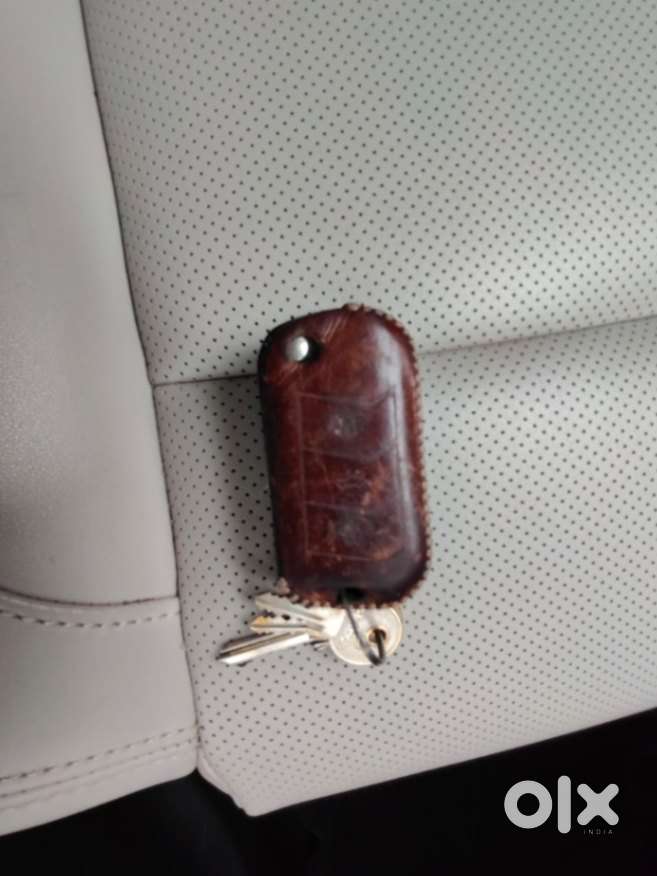 Mahindra Xuv700 2.0 Ax 7 Petrol Mt Str, 2023, Petrol