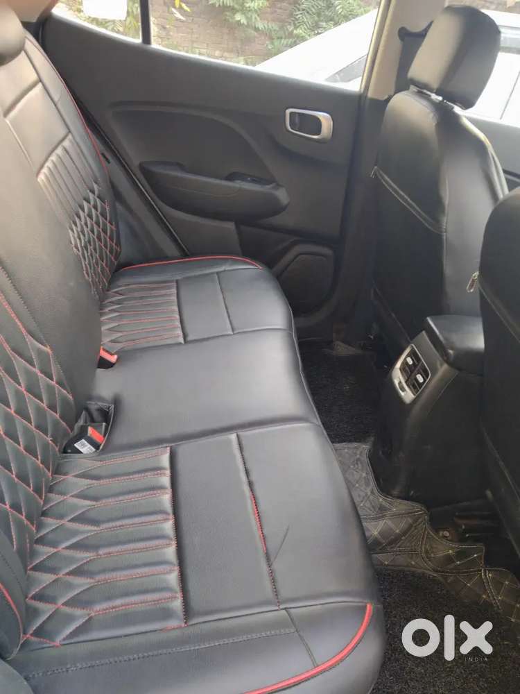 Hyundai Venue 2022 Petrol Well Maintained