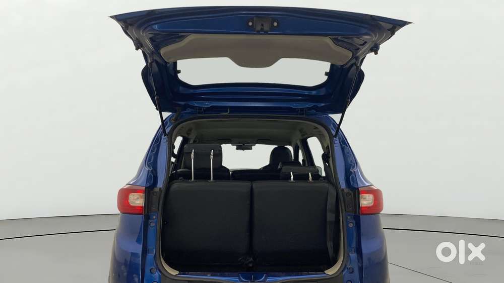 Renault Triber Rxz Easy-r Amt, 2023, Petrol