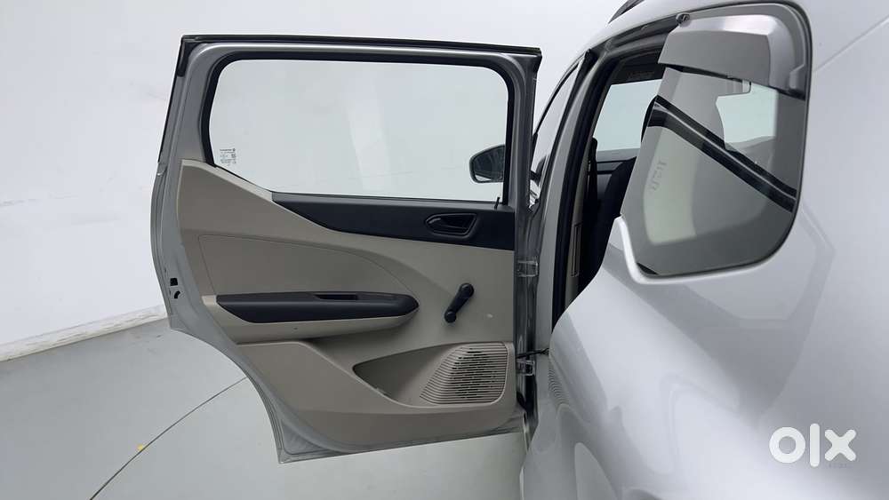 Renault Triber Rxl, 2021, Petrol