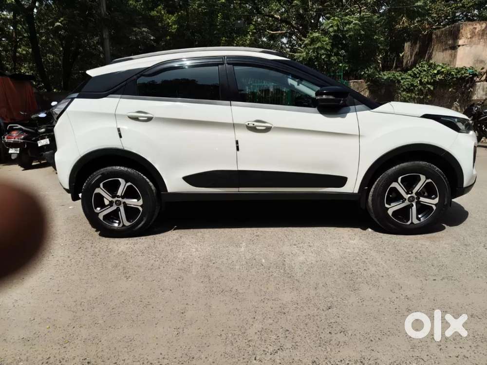 Tata Nexon 1.2 Revotron Xz Plus Hs Dark Edition, 2022, Petrol