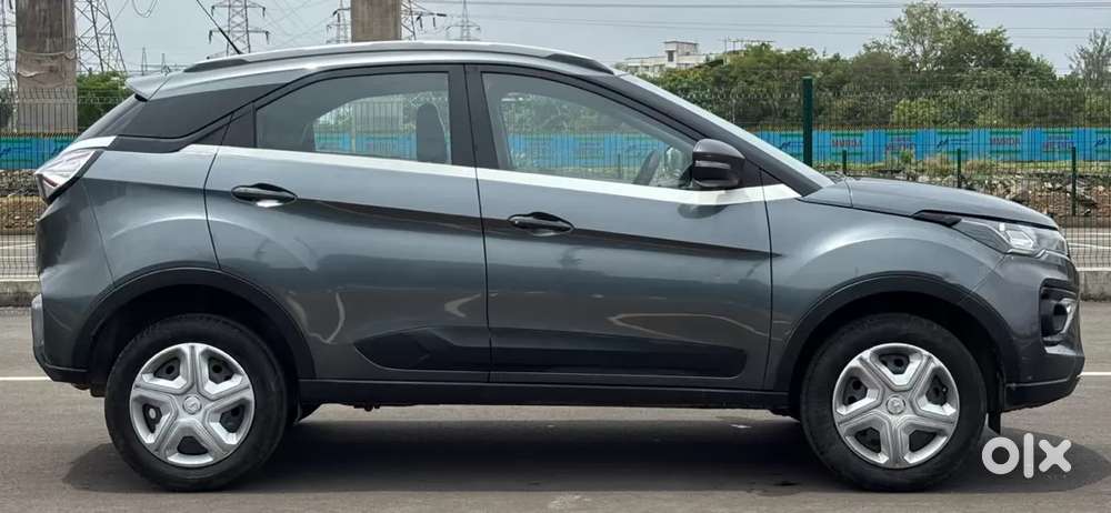 Tata Nexon 1.2 Revotron Xm, 2023, Petrol