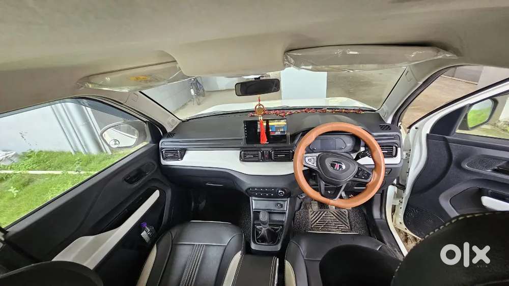 Tata Punch 2024 Petrol 45000 Km Driven Well Maintenance Extra Features