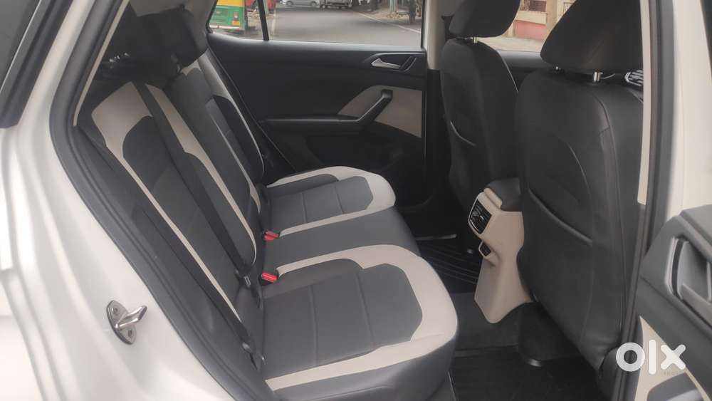Volkswagen Taigun 1.0 Tsi Topline At, 2022, Petrol