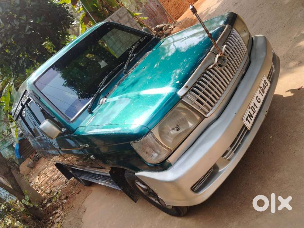 Toyota Qualis, Alloy Wheel, Green Colour, Power Steering