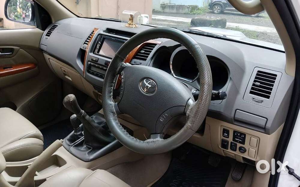 Toyota Fortuner 3.0 4x4 Manual, 2011, Diesel