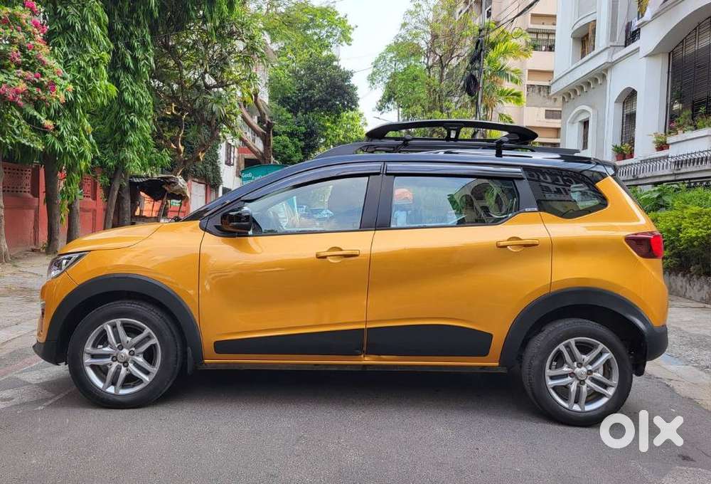 Renault Triber Rxz Easy-r Amt Dual Tone, 2021, Petrol