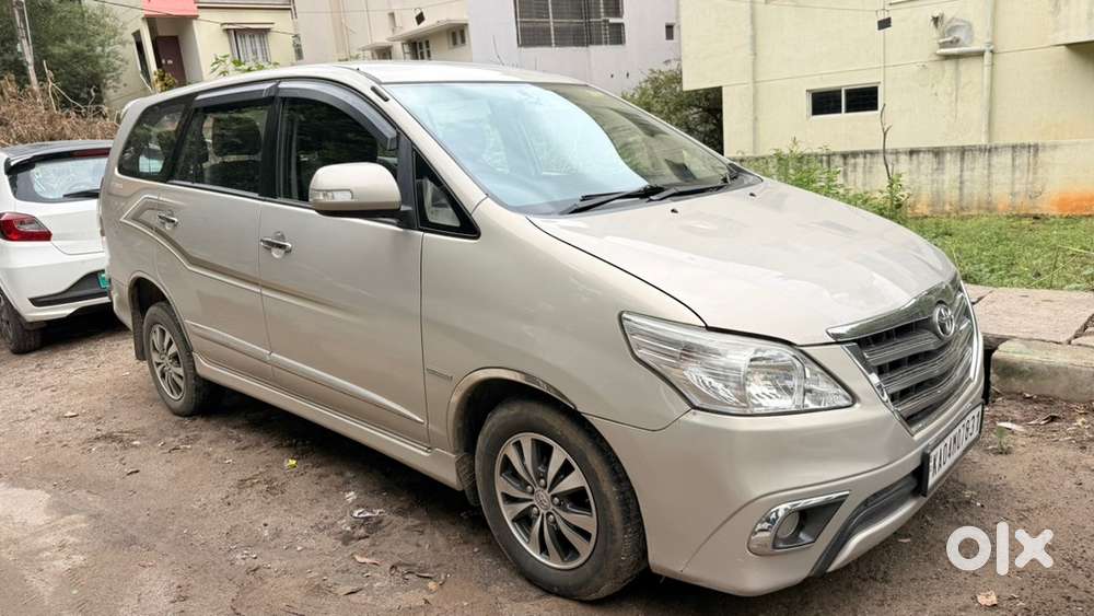 Toyota Innova 2.5 Zx Top End