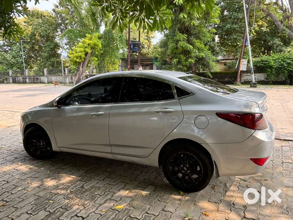 Hyundai Fluidic Verna Sx 2015 Diesel Manual