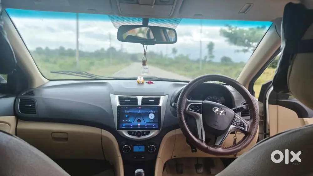 Hyundai Verna Crdi 2012