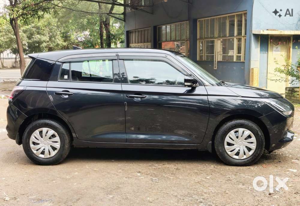 Maruti Suzuki Swift Vxi + Manual, 2025, Petrol