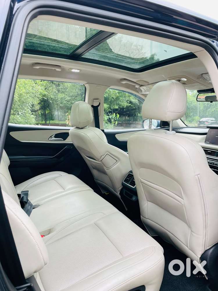 Mahindra Xuv700 2.2 Ax 7 Diesel At Str Awd, 2022, Diesel