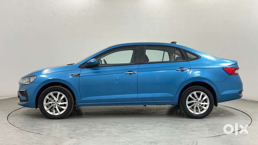 Skoda Slavia Ambition 1.0l Tsi At, 2023, Petrol