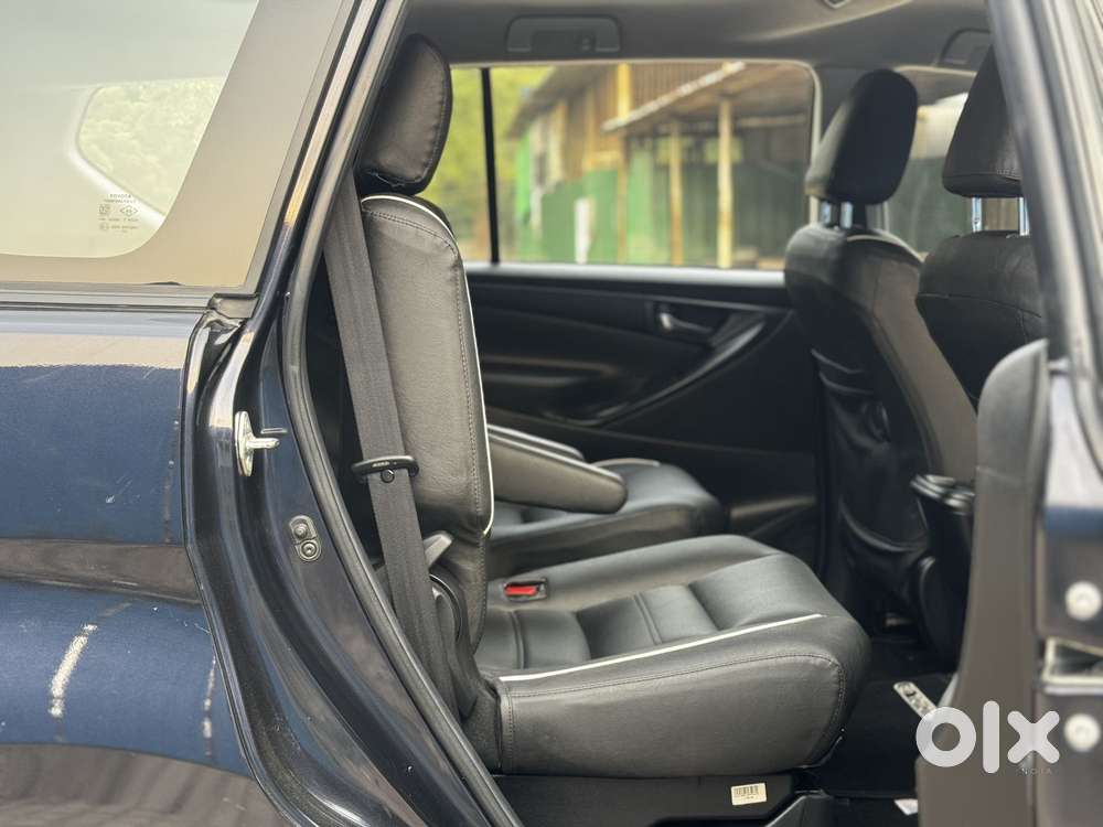 Toyota Innova Crysta [2020-ongoing] 2.4 Gx At 7 Str, 2021, Diesel