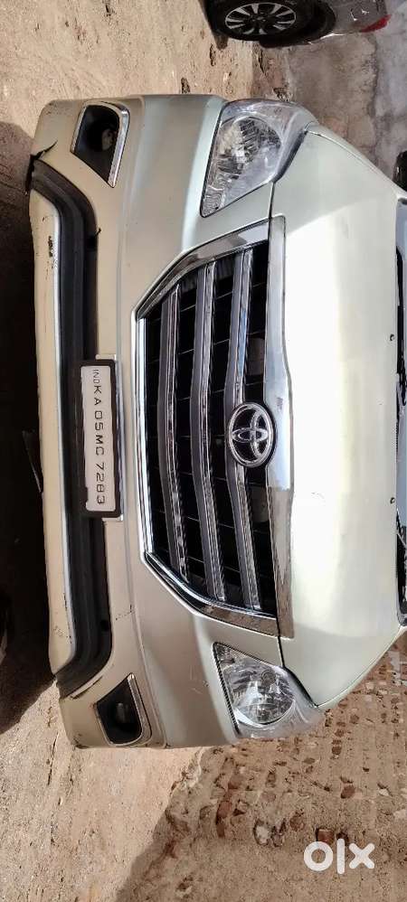 Toyota Innova 2.5 2006 variant diesel