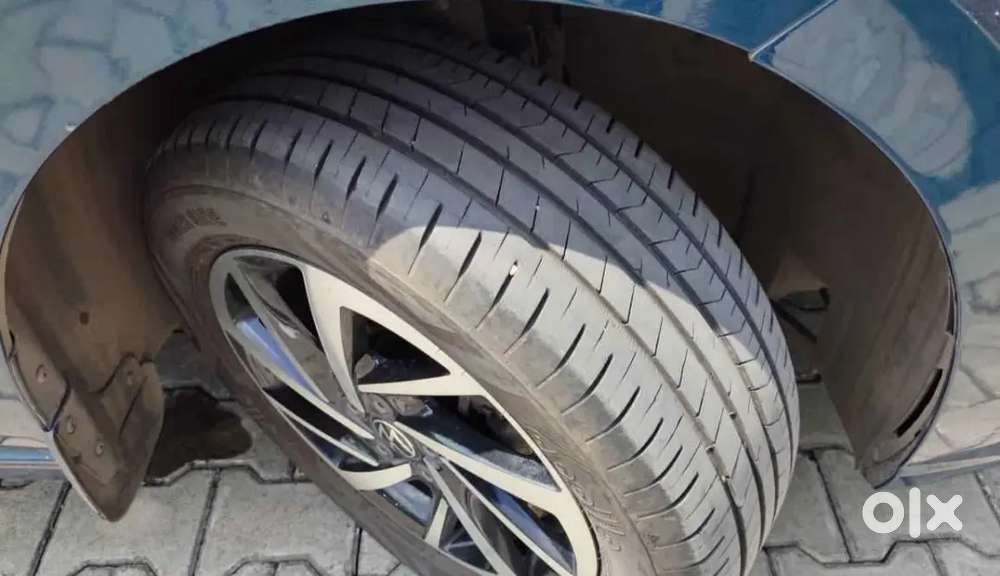 Virtus 2024 Lava Blue Colour-price Negotiable For Direct Buyers 